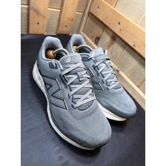 New Balance Fresh Foam 680v8 Mens 8.5 / Womens 10 Extra Wide 4E Gray main image 8